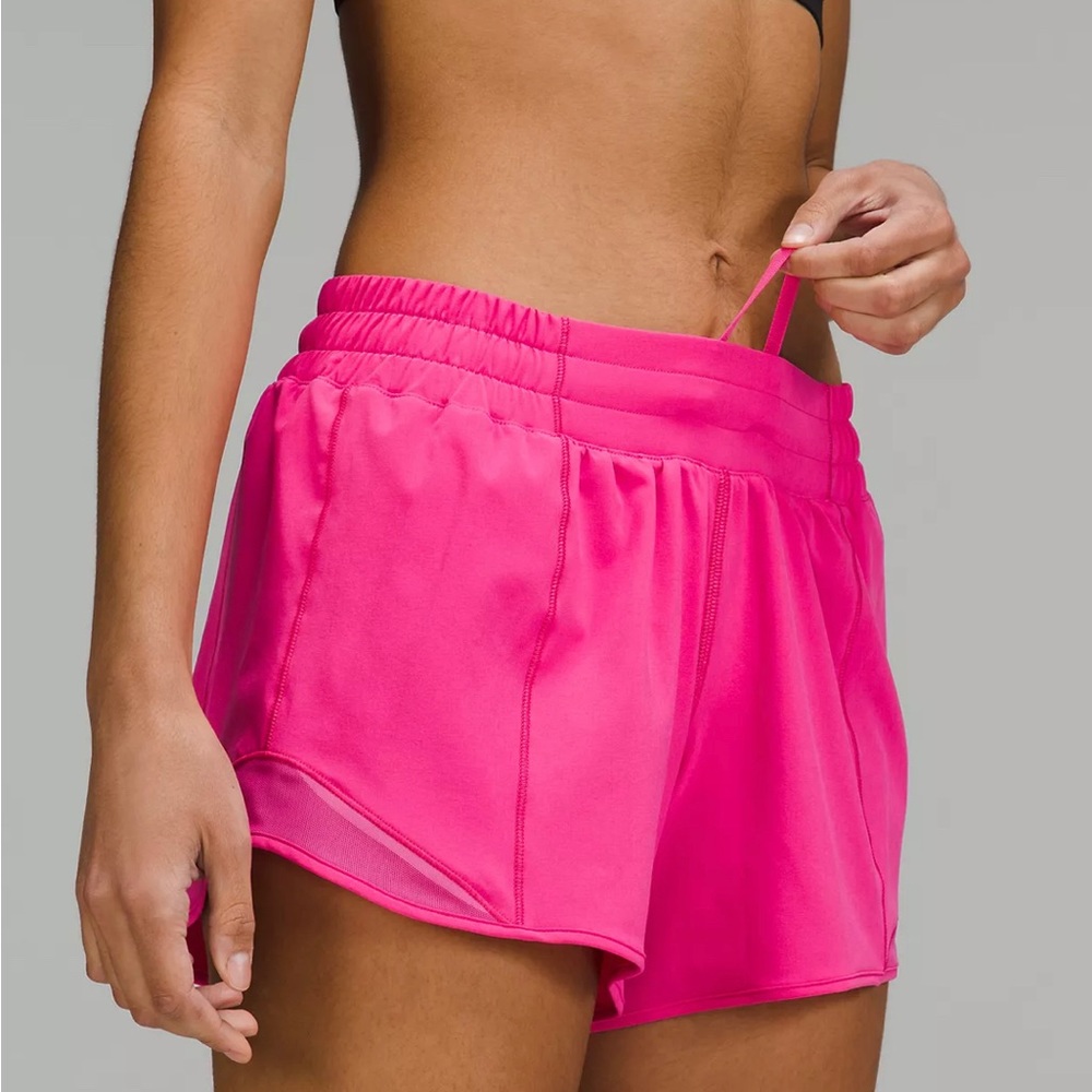 NWT - Hotty Hot Low-Rise Lined Short 4" - Hot Pink